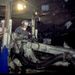 Salsigne, aux commandes du jumbo de foration 1996